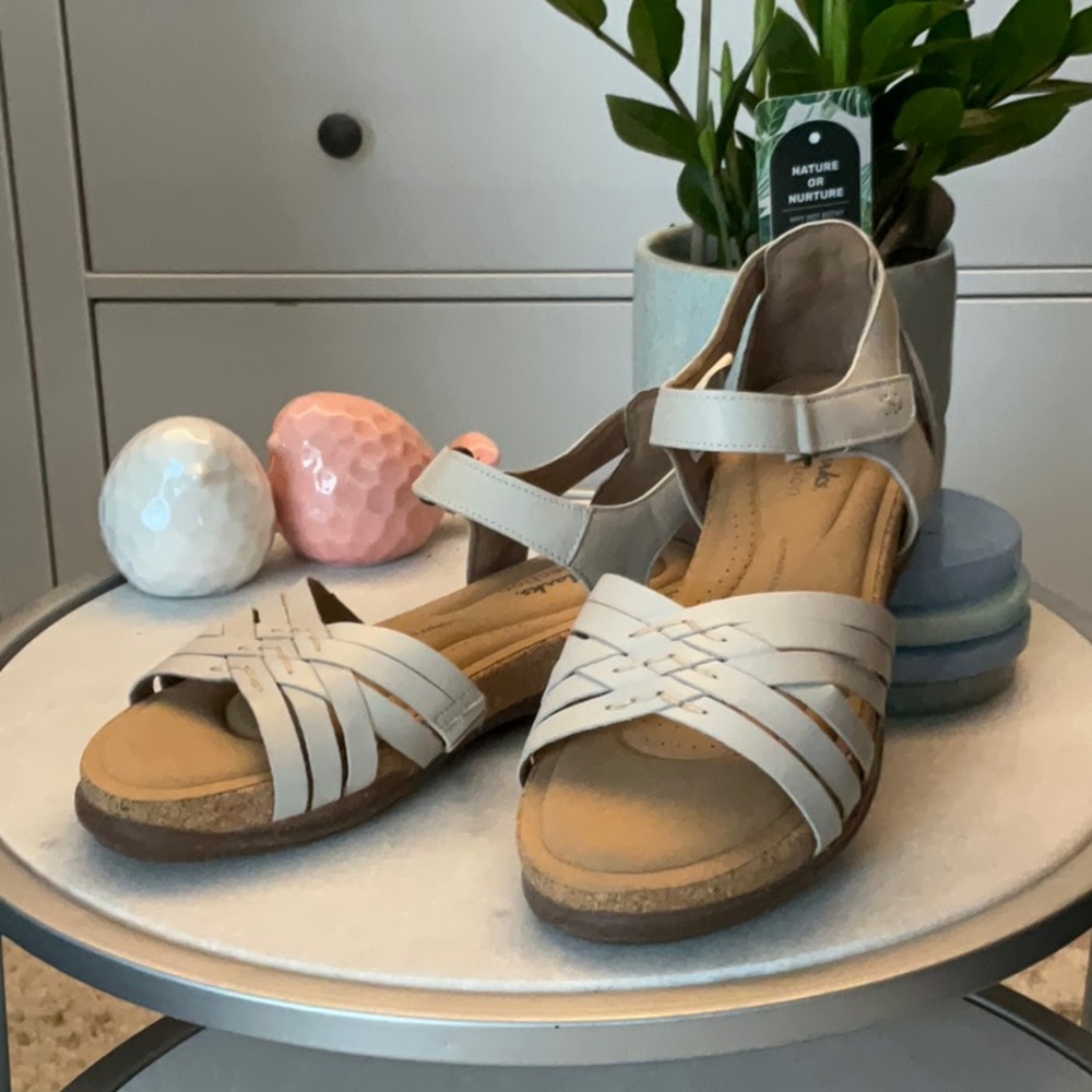 Clarks Collection Leather Sandals Roseville Cove White Cream 8.5M